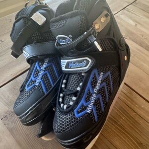 Adjustable Kids Ice Skate for Boys/ Girls